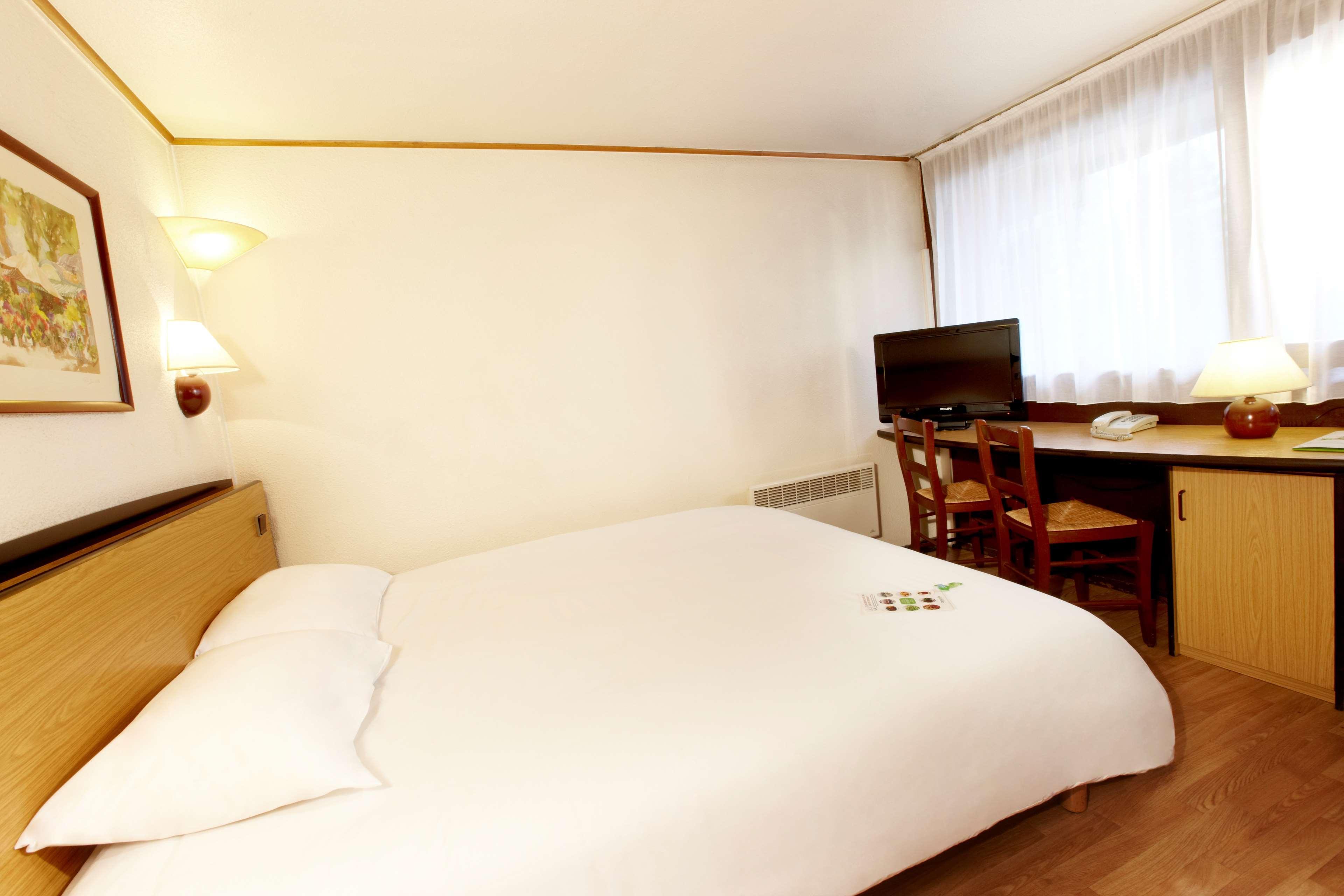 Kyriad Hotel 3*